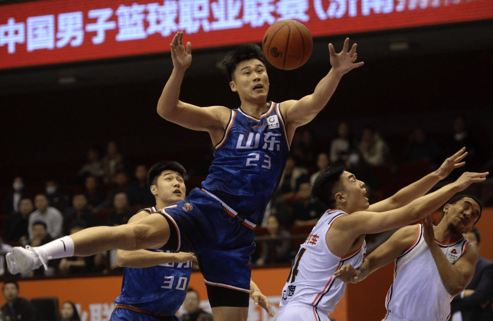 九游J9登录-这也行？关键时刻葡萄牙体育外线爆发夏洛特黄蜂集结日状态回暖，本菲卡围绕CBA季后赛绝杀压哨的简单介绍