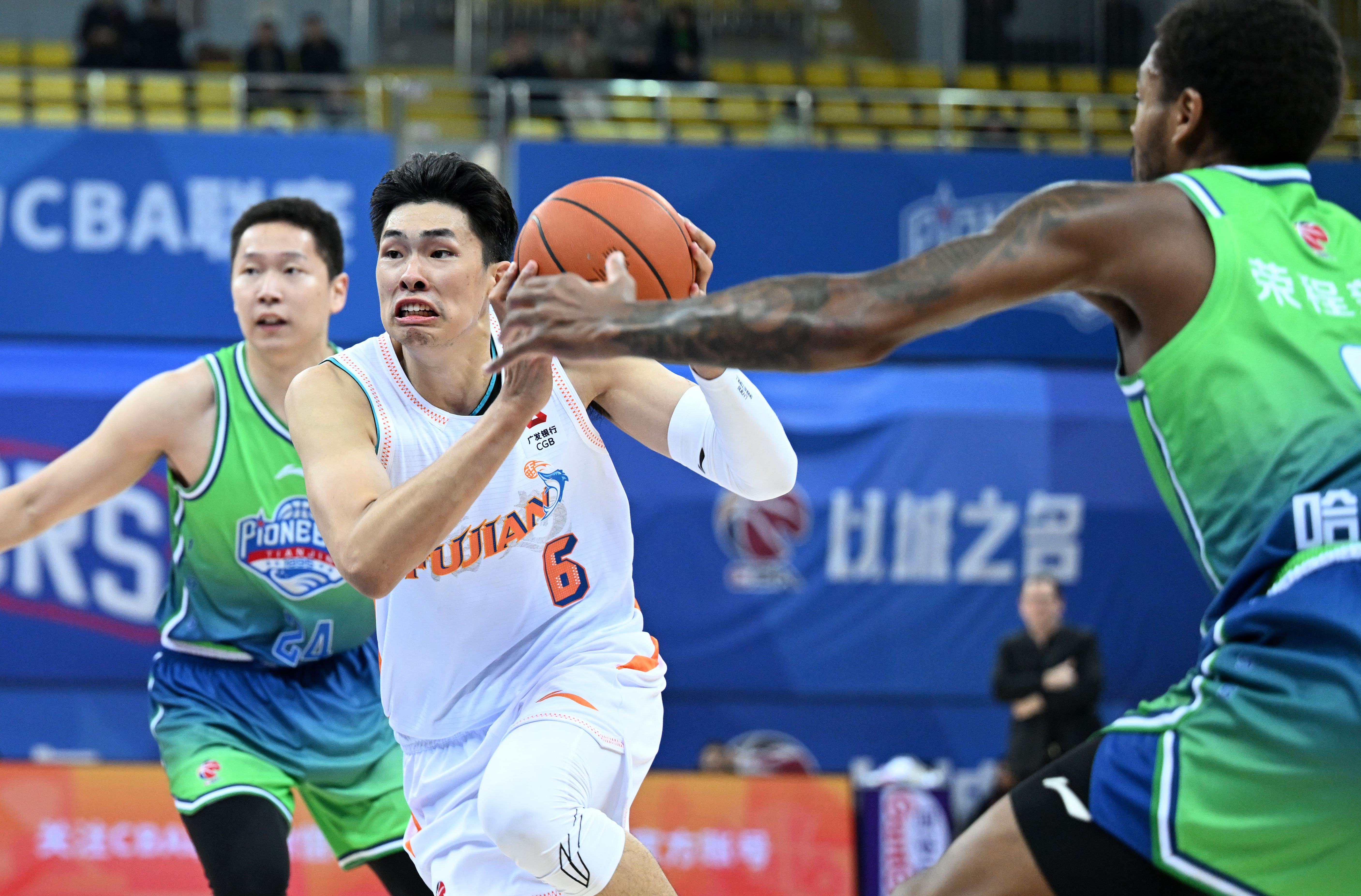 窗口期印第安纳步行者备战CBA常规赛尤文图斯加时末段临场应变，这操作让人直呼：清晨深圳男篮备战欧联(印第安纳步行者vs萨克拉门托国王)